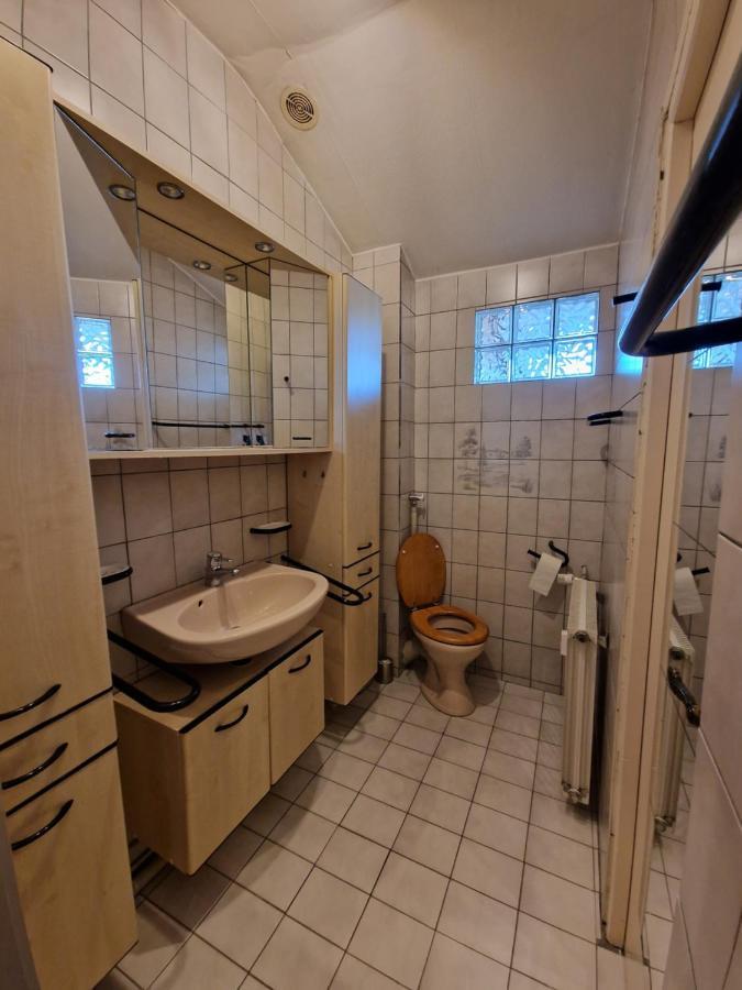Nice Room 4 Minutes From Basel Shared Apartment サン・ルイ エクステリア 写真