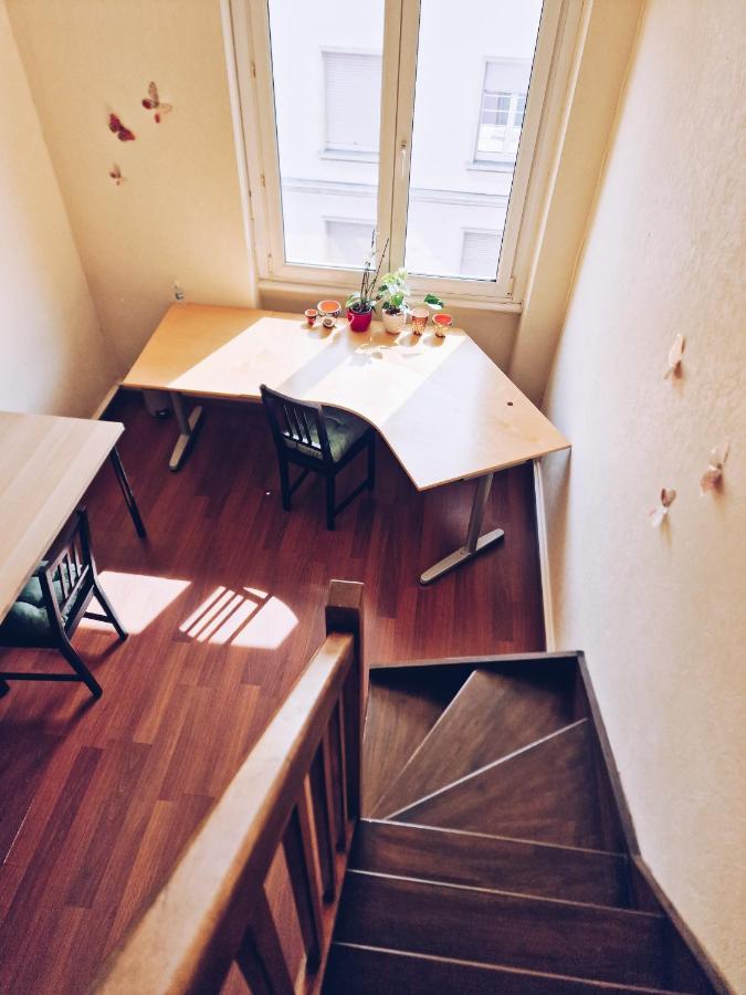 Nice Room 4 Minutes From Basel Shared Apartment サン・ルイ エクステリア 写真